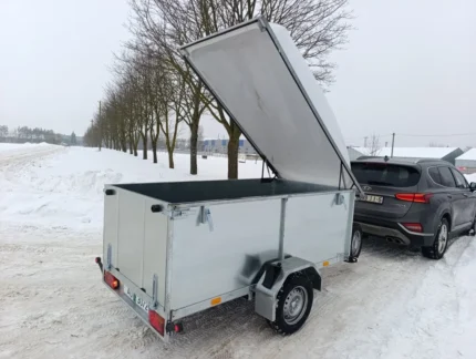 Прицеп бортовой с подъемной крышкой
